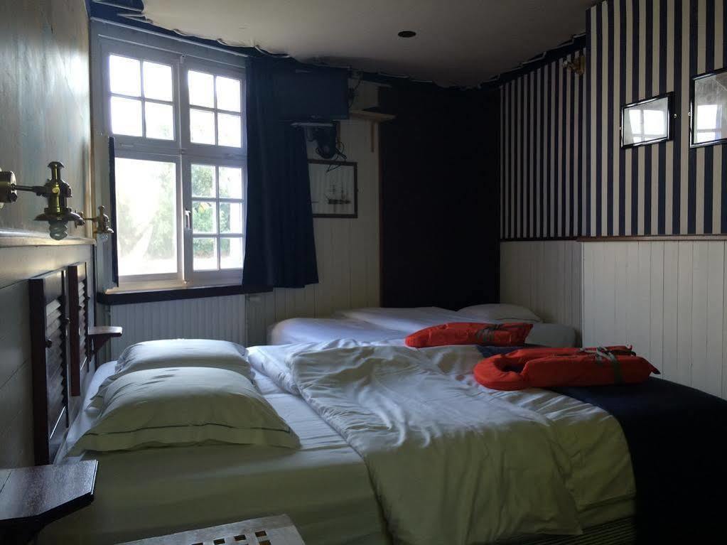 Boat Hotel De Barge Bruges Exterior foto