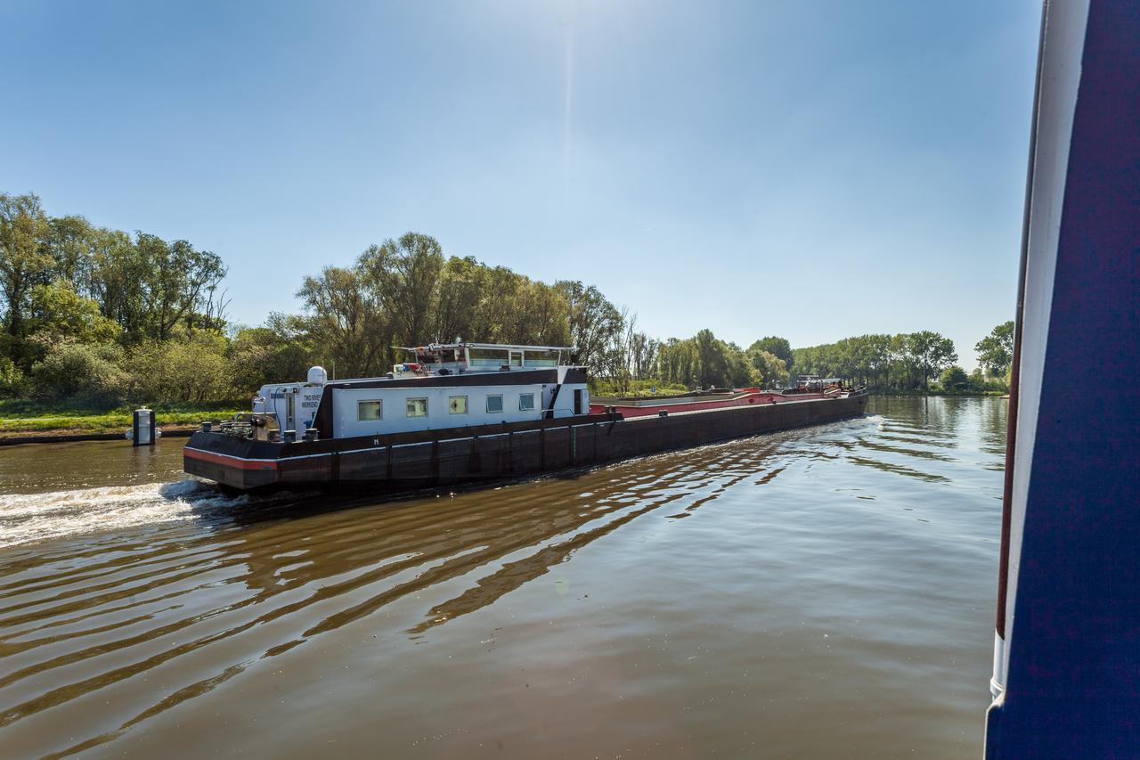 Boat Hotel De Barge Bruges Exterior foto